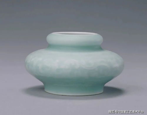 從工藝美術藏品看乾隆審美 是“土味”奢華，還是集大成的帝王氣象？